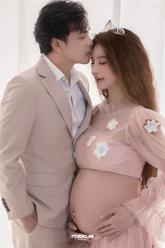 Vợ Chồng Ca Sĩ Hồ Quang Hiếu4